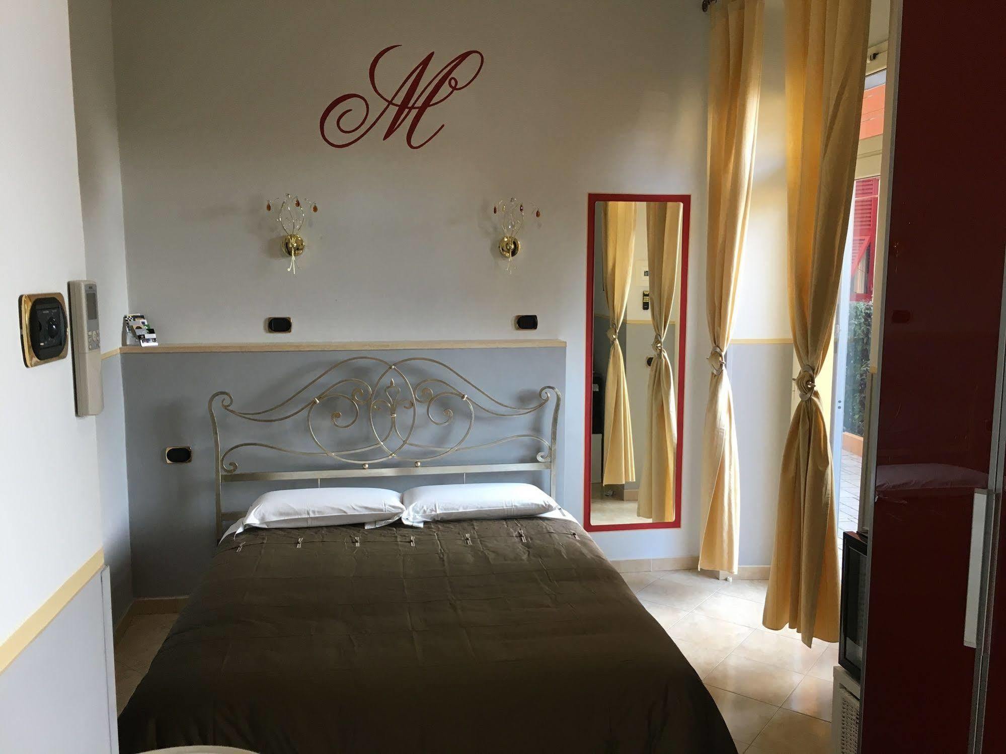 Le Divine - Reception Via XXV Aprile 5 Hotel Levanto Exterior foto